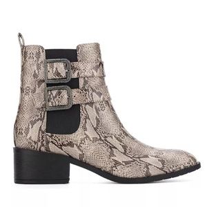Kenneth Cole Reaction Booties